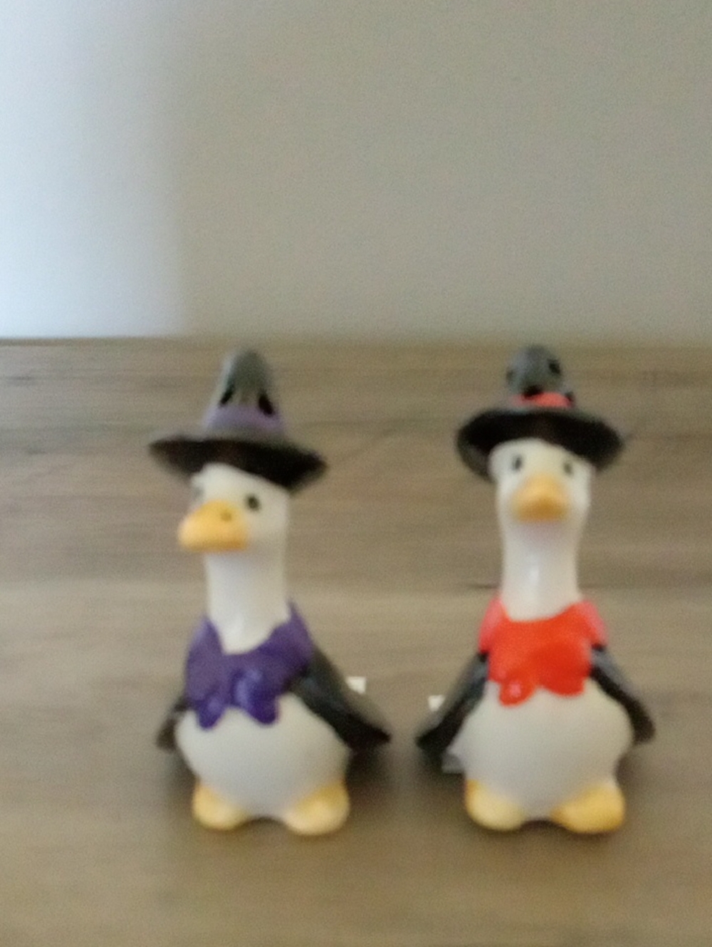 Pair of Cracker Barrel Halloween Duck Figurines — Purple & Orange Witch Hats
